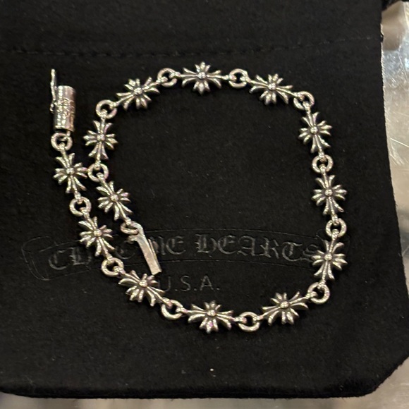 Chrome hearts tiny e bracelet with white sapphires - Picture 5 of 13